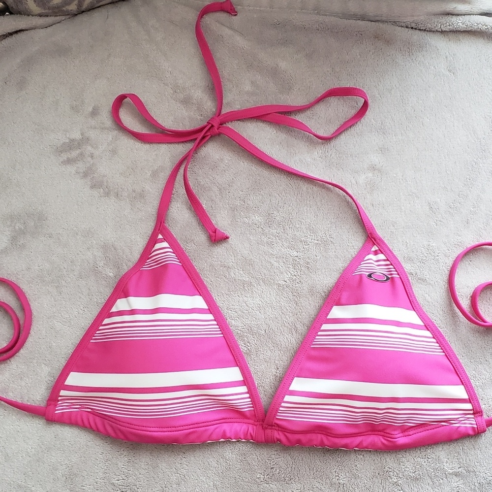 Cute Oakley triangle bikini top